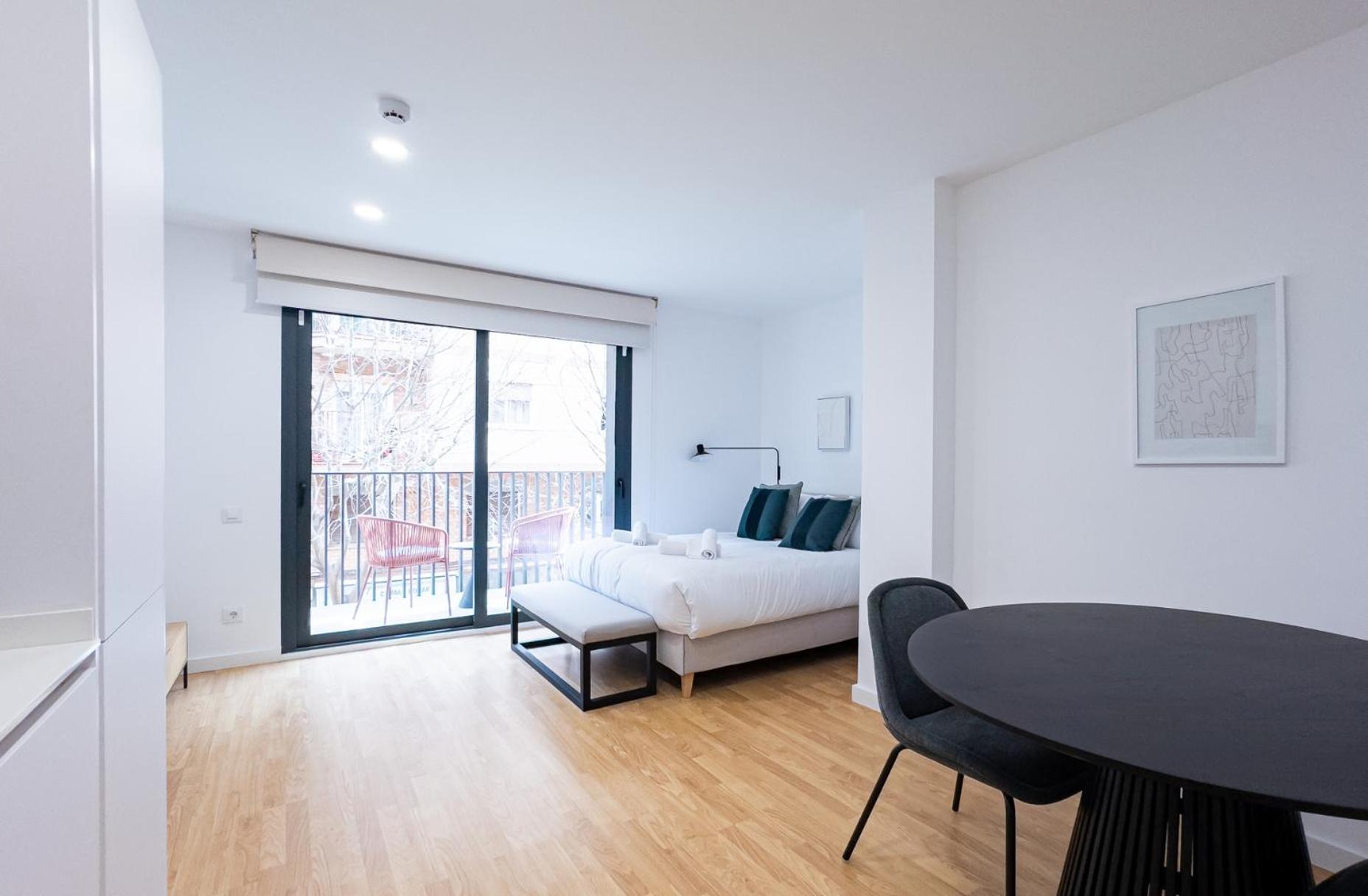 Stay U-Nique Apartments Albeniz Bcn L'Hospitalet de Llobregat Kültér fotó
