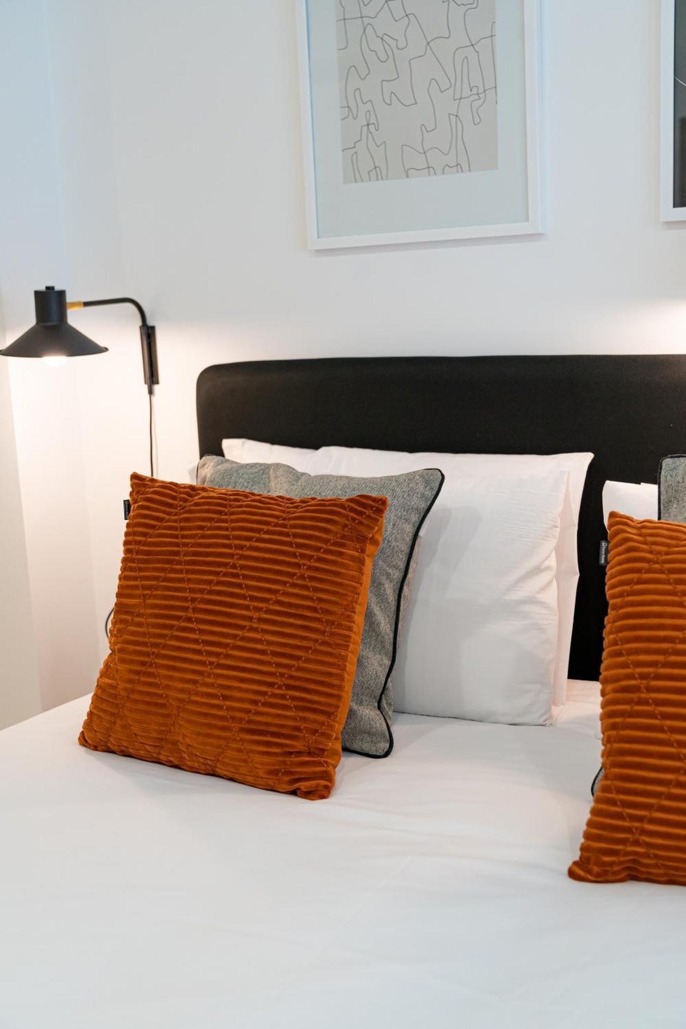 Stay U-Nique Apartments Albeniz Bcn L'Hospitalet de Llobregat Kültér fotó