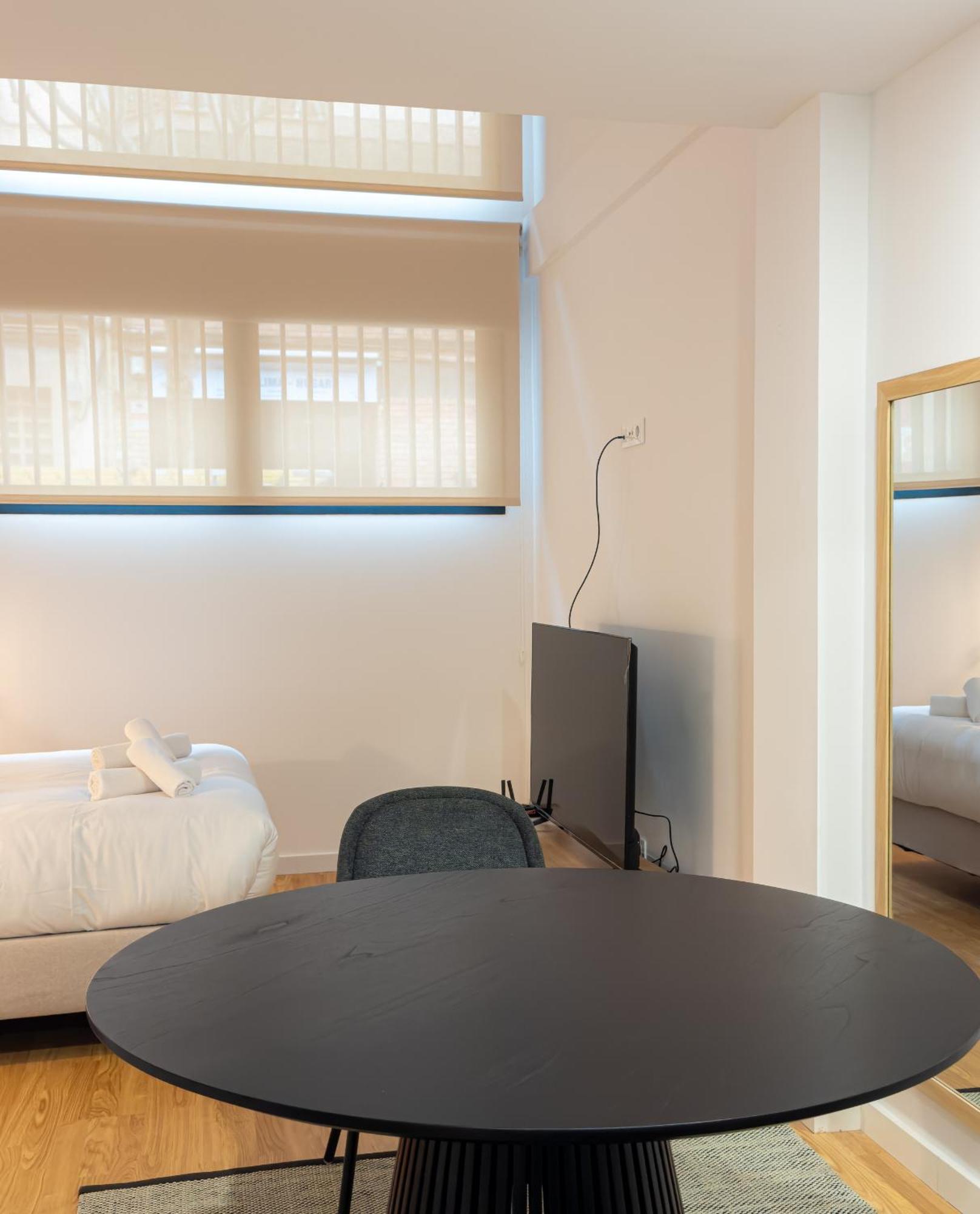 Stay U-Nique Apartments Albeniz Bcn L'Hospitalet de Llobregat Kültér fotó