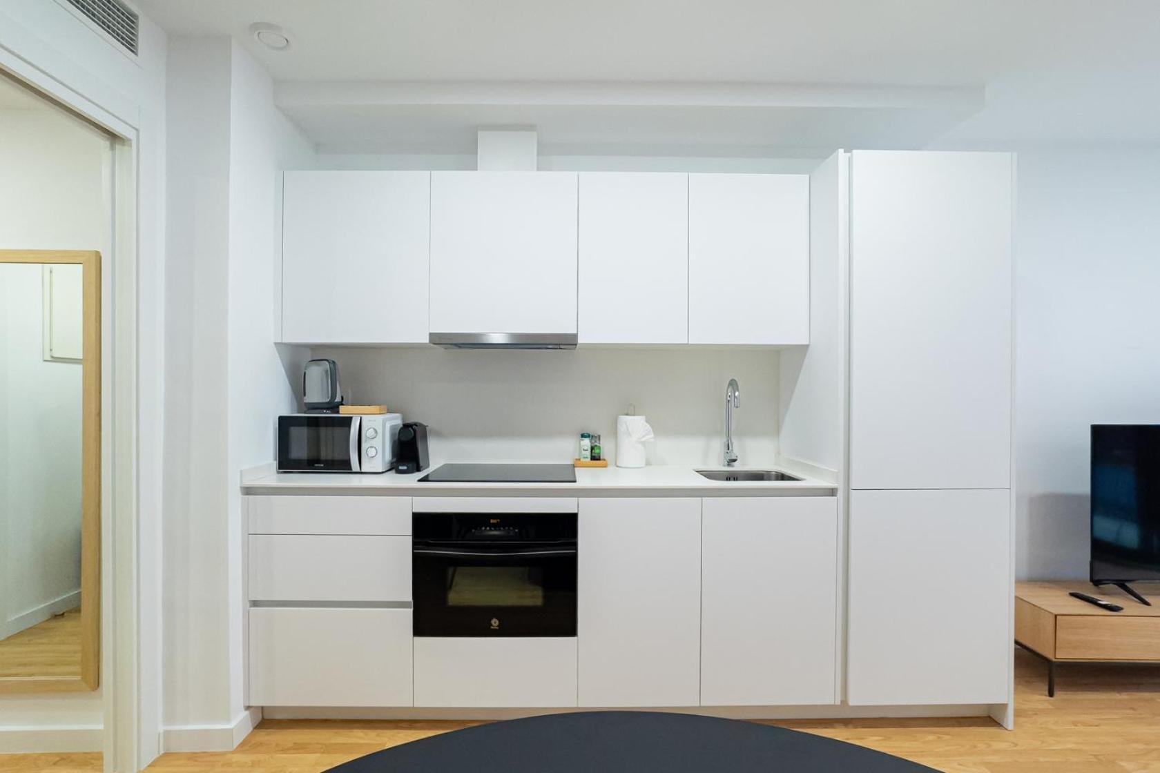 Stay U-Nique Apartments Albeniz Bcn L'Hospitalet de Llobregat Kültér fotó